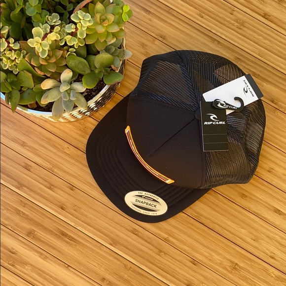 🔷🔹 RIP CURL SURF REVIVAL TRUCKER HAT 🔹🔷 - Picture 4 of 8